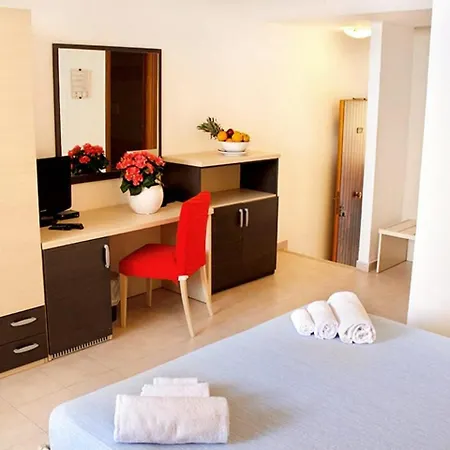 Pfa La Darsena - Follonica 3* Scarlino