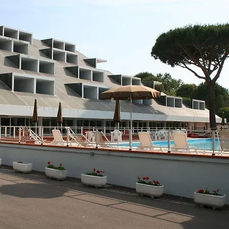 Pfa La Darsena - Follonica 3*