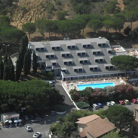 Pfa La Darsena - Follonica 3*